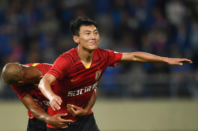 【中超】王鹏破门上演准绝杀 亚泰1比0申花升至第三